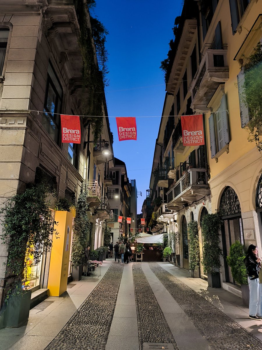 lucasprezioso's tweet image. #Milano #fuorisalone