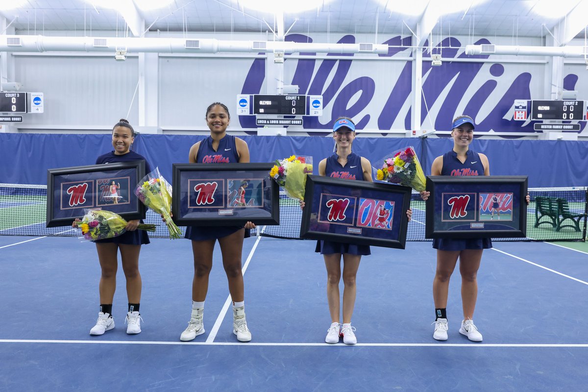 We're going to miss this group ❤️ 💙 

So much love for our seniors!