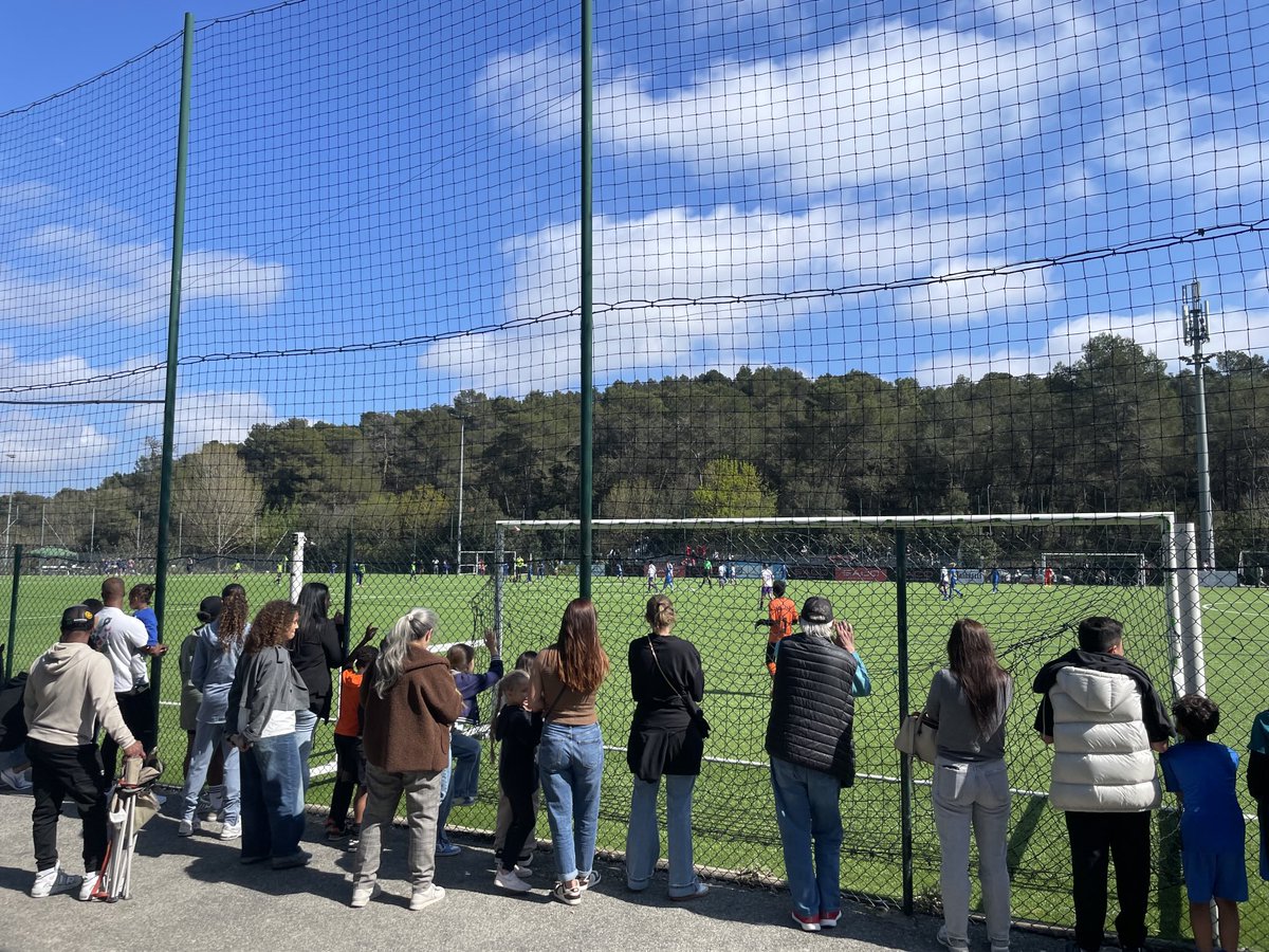 Bregeaut_1185's tweet photo. Présent au stade de la Valmasque à #Mougins pour le tournoi de football U10 et U11 organisé par le #FCMougins dans une ambiance très conviviale où les enfants ont donné le maximum pour gagner. Les vainqueurs du jour pour le U10 c’est l’OGCNice et pour les U11 c’est FC Mougins. https://t.co/Fy5O3nAkIH