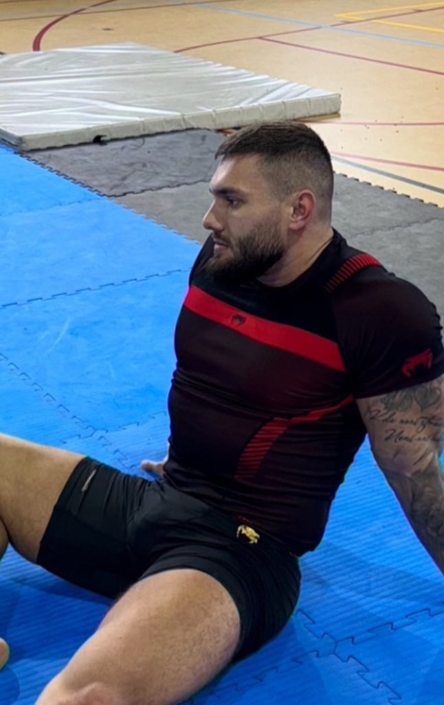 BrockMagnuss's tweet image. Europe vs Africa. Lets see who wins this fight