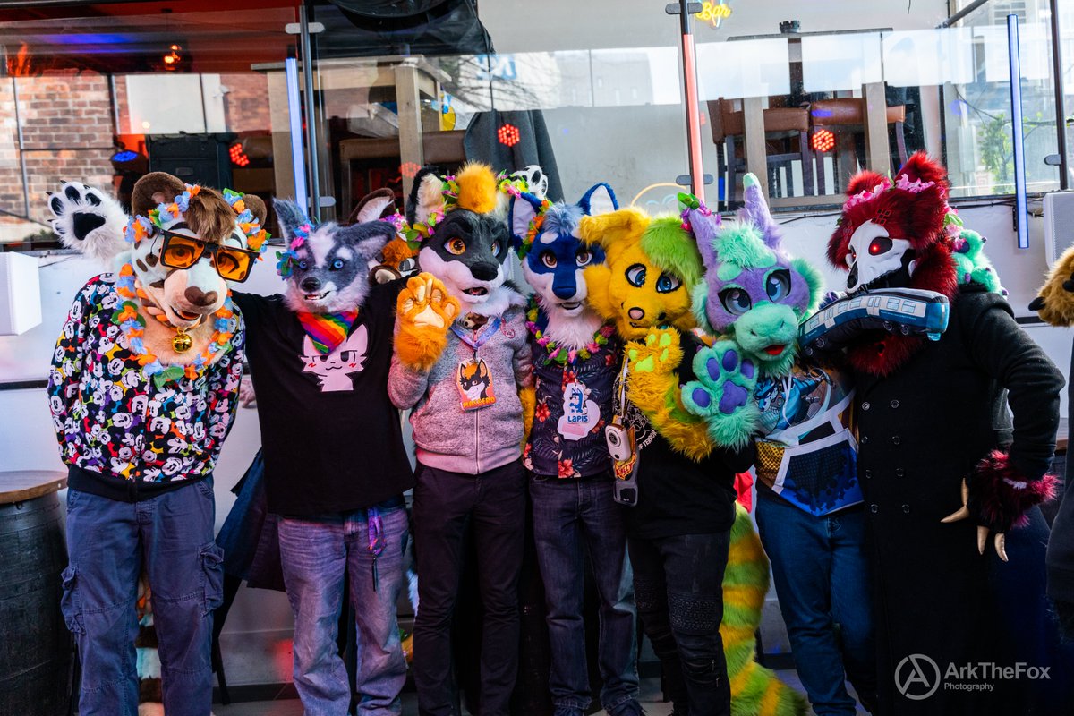🦊Ark🦊 (@arkthefox) on Twitter photo Well latest meet photo's are up on the site:
arkfox.uk/portfolio/warr…
Had a blast and love the new location🧡
📍: <a href="/Warrington_Furs/">Warrington Furs</a> Well latest meet photo's are up on the site:
arkfox.uk/portfolio/warr…
Had a blast and love the new location🧡
📍: <a href="/Warrington_Furs/">Warrington Furs</a>