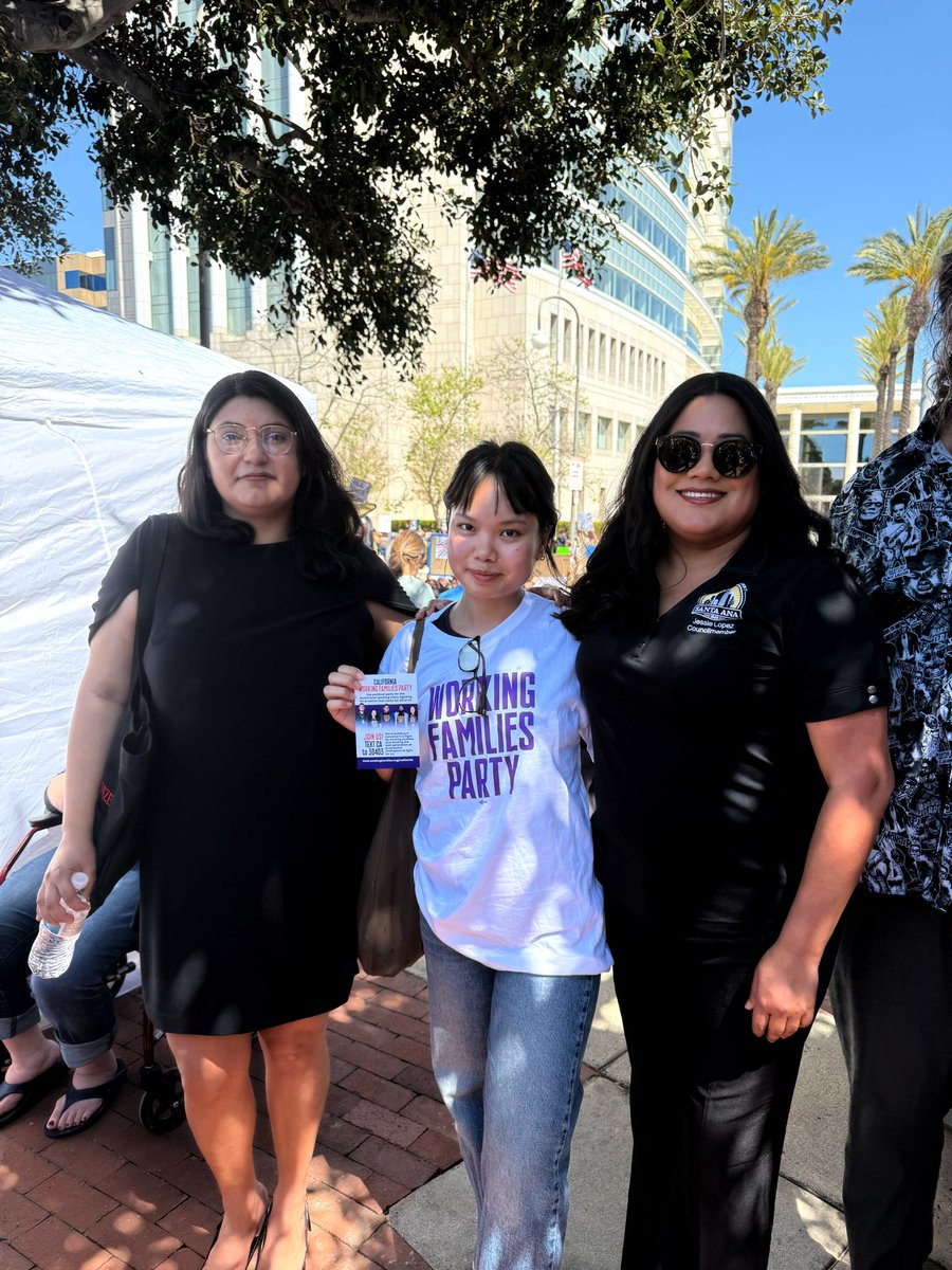 VoteJessieLopez's tweet photo. I spoke at yesterday’s No Kings rally in Santa Ana to remind folks: silence is complicity. The fight for justice, dignity, and democracy must happen at every level—local, state, and national. The time to act is now.
#NoKings #SantaAna #HandsOff #AD68 https://t.co/Jl1XezBmXK