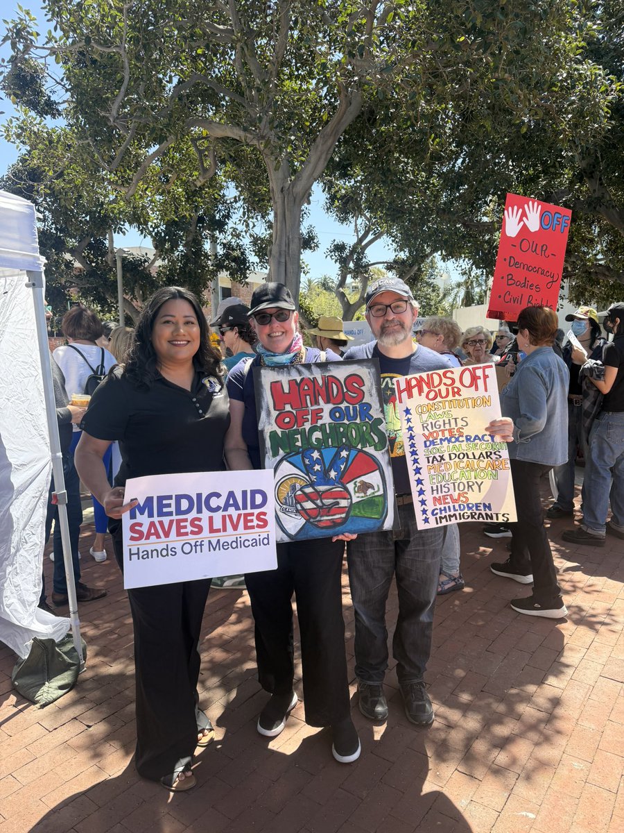 VoteJessieLopez's tweet photo. I spoke at yesterday’s No Kings rally in Santa Ana to remind folks: silence is complicity. The fight for justice, dignity, and democracy must happen at every level—local, state, and national. The time to act is now.
#NoKings #SantaAna #HandsOff #AD68 https://t.co/Jl1XezBmXK