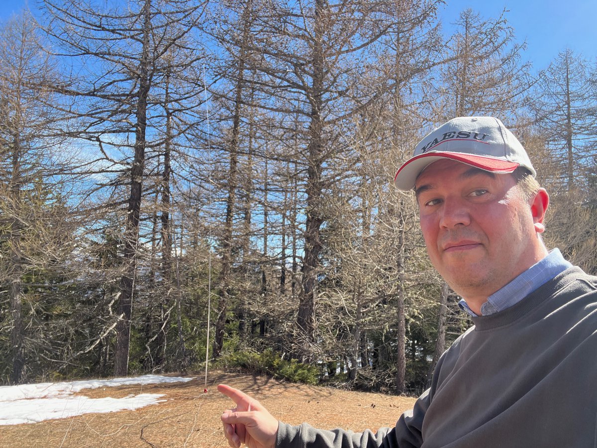 Chris_Diemoz's tweet photo. 🇬🇧 ENG
Snow, contest crowded bands, fading... and then FK8HM replies in FT-8 from New Caledonia. QRP magic from #POTA IT-1057! #hamradio #QRP #DX #ATNO https://t.co/Jlkb8J68nf