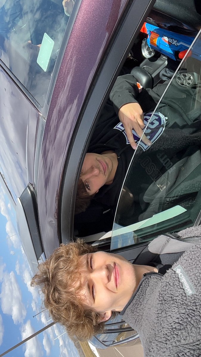 SquantosS's tweet photo. @CecNerf Sam Panger of @rustyredvelvet was dominated by the chief https://t.co/JZNOgOpLb5