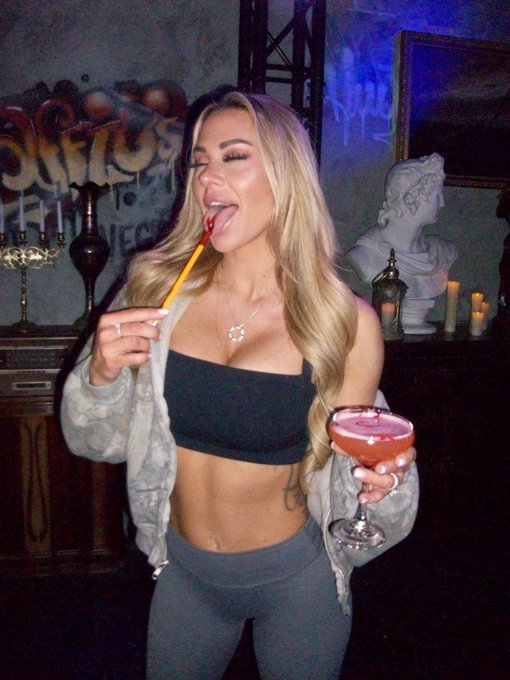 Watch kindly myers's leaked NSFW photo on TwXstars