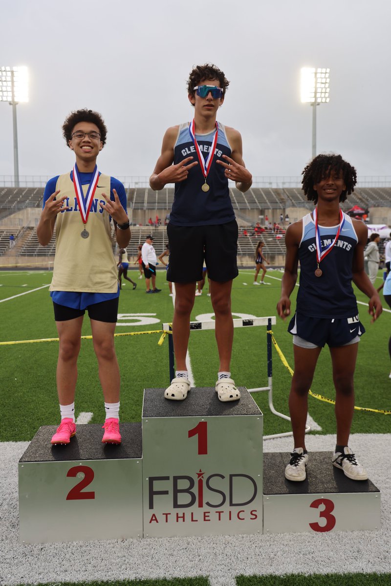 Royal placing 2nd in this freshman year at Districts middle distance. Big things to come.