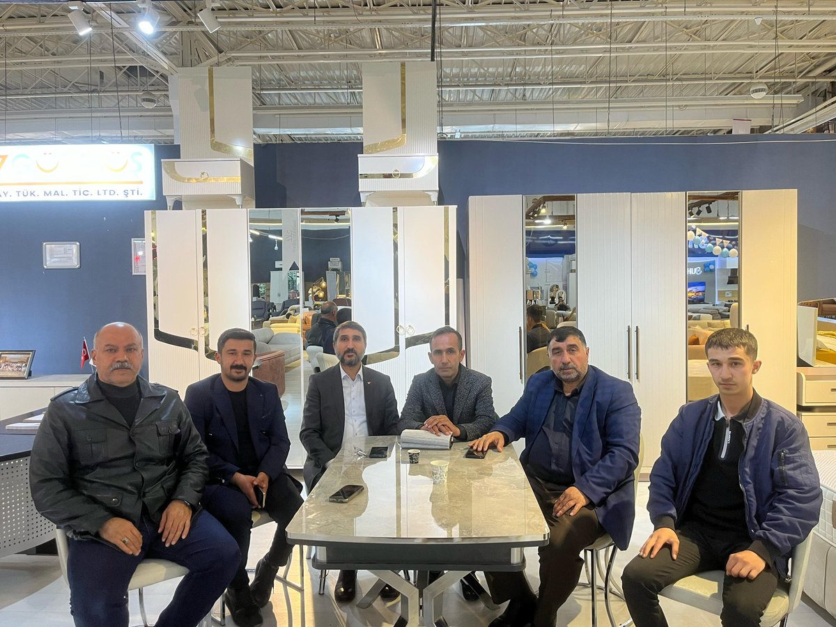 nebikaplann's tweet photo. Derneğimiz Üyeleri ile birlikte M1 Anpa Gros Alış veriş Merkezinde bulunan (Özgülmüş Markası) akrabalarım Göktekin ailesinin Mobilya mağazalarına misafir olduk, nazik misafirperverliklerin den dolayı Göktekin ailesine teşekkür ederim. https://t.co/bp95YZQq4V