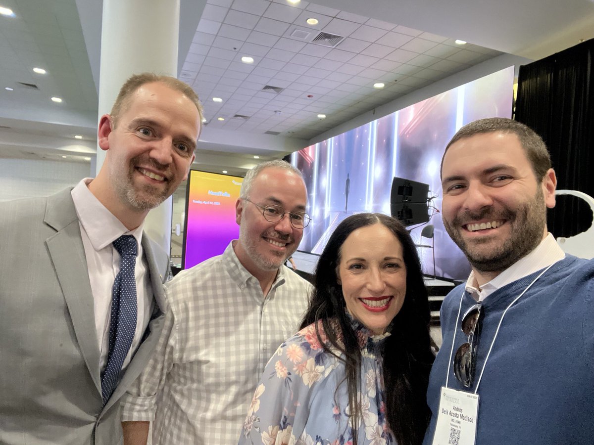 Tonight at 4:45 PM at #AANAM2025 see Drs. Miravite and Shanker join FABULOUS neurologists show the glam side of Neurology in the Neuro Superhero runway— D Lobby
