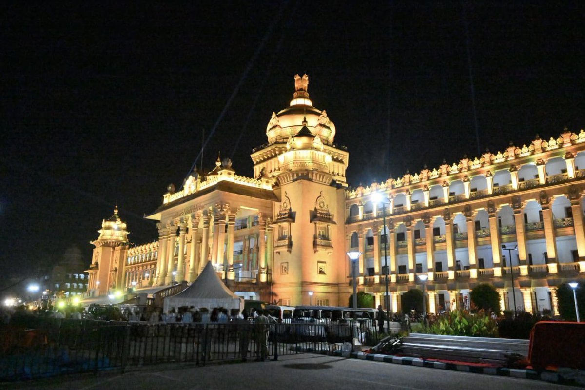 PRO_Shankar_'s tweet photo. Majestic view of #vidhanasoudha #illumination #colourfull https://t.co/24vvS7CMNk