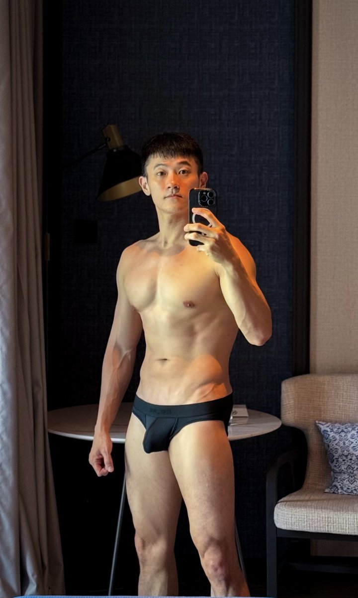 With/without underwear 🥵
#vacation