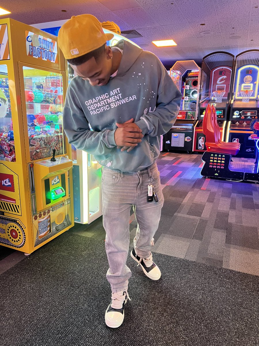 realzairewhite's tweet photo. 🖤 https://t.co/Dek2Xpgaag