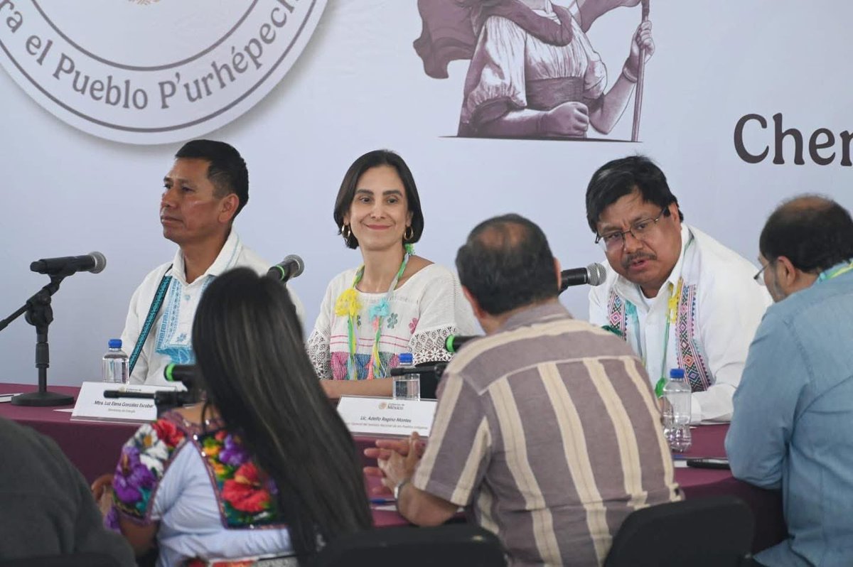 ¡De regreso a Cherán Atzicurín, con nostalgia y amor por esta comunidad indígena, la Presidenta de México <a href="/Claudiashein/">Claudia Sheinbaum Pardo</a> inicia el Plan de Justicia del Pueblo P’urhépecha!

Cumplimos con el mandato constitucional que reconoce los pueblos indígenas como sujetos de derecho público,