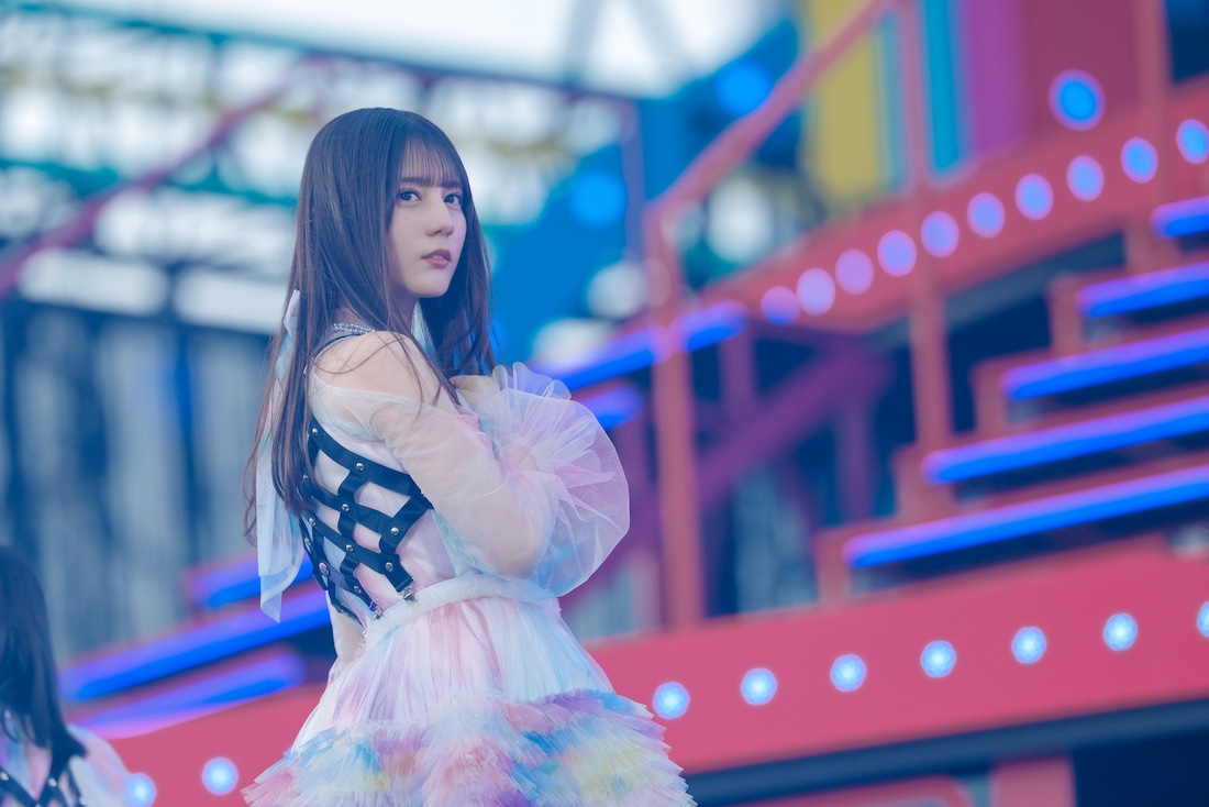 ototoy_info's tweet photo. 【#ライヴレポ】日向坂46〈6回目のひな誕祭〉(セトリあり、写真56枚))☀️

2日間で日向坂46の全ての曲を披露したこのライヴ。レアなユニット曲も✅

@hinatazaka46 #日向坂46
#六回目のひな誕祭_DAY2
#佐々木久美卒業セレモニー
記事⤵️
https://t.co/J2ea6BsG9d https://t.co/JpzzbWDzew