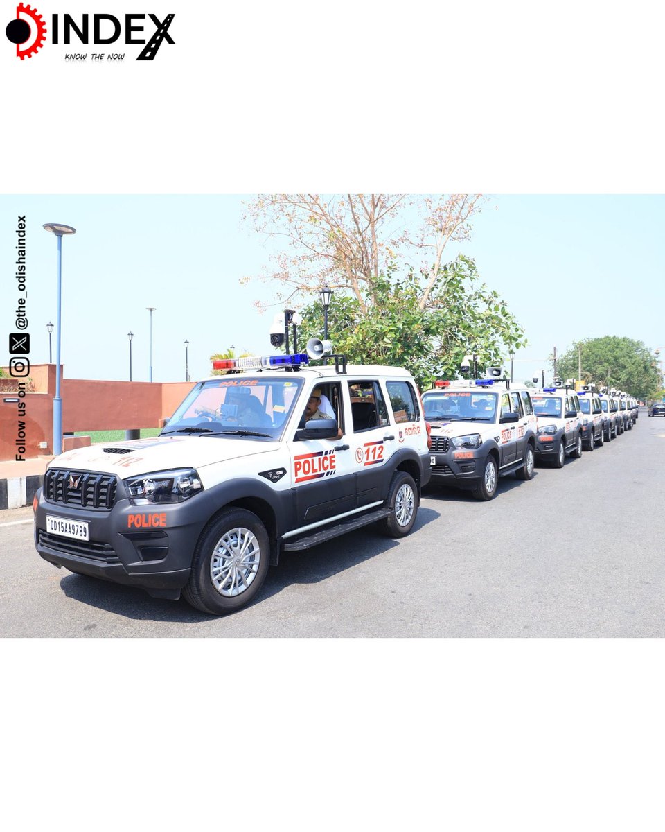 the_odishaindex's tweet image. Sambalpur police received 15 new, high-tech PCR vehicles to enhance crime control.
#Sambalpur #Police #PCR