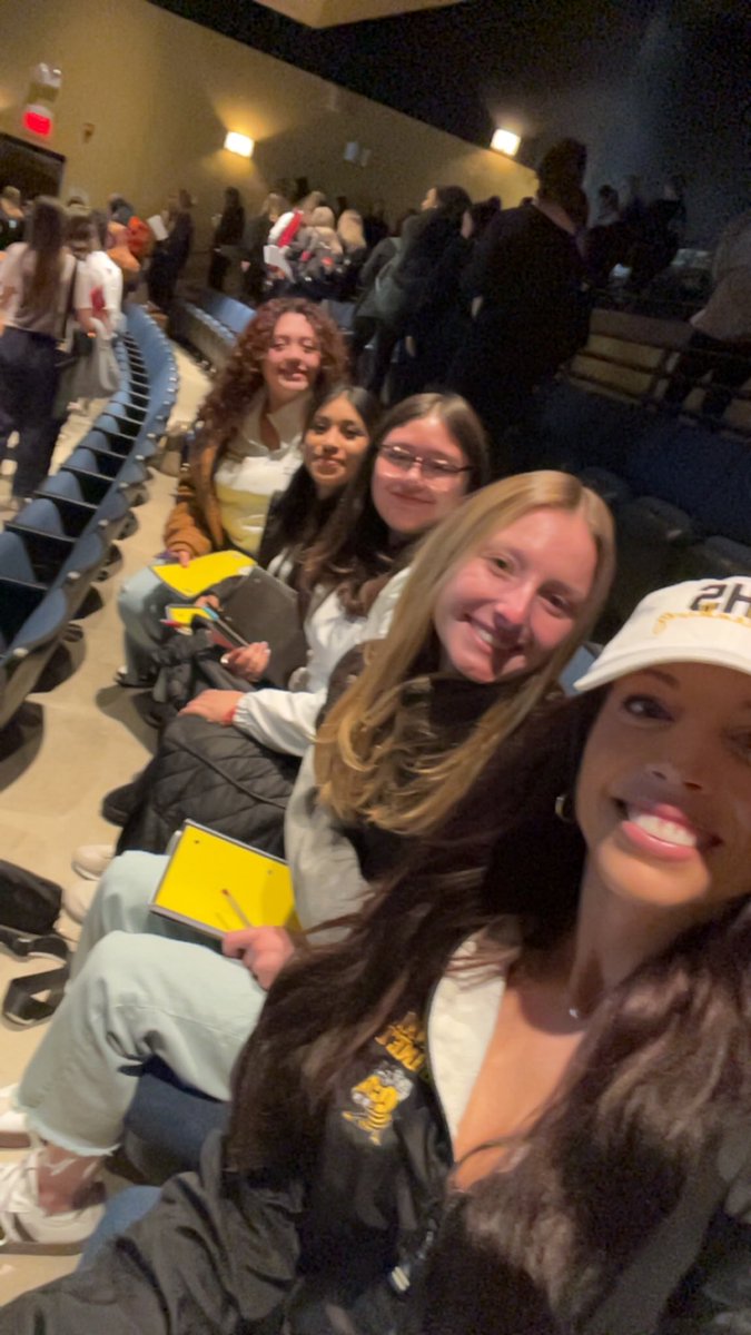 IHSCCO Cheerleading Coach &amp; Athlete Conference🤍🐝 <a href="/D50Athletics/">Harvard Athletics</a> <a href="/HarvardD50/">Harvard CUSD 50</a>