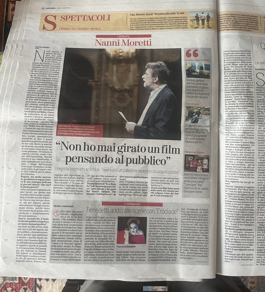 paoloangeloRF's tweet photo. Interessa intervista di #caprara a #nannimoretti “oltre ad essere regista faccio cose x piacere perché trovo che questo sia un giusto arricchimento del mio mestiere..qnd un film arriva nelle sale è del pubblico che non è monolitico..avevo antenne piuttosto sviluppate per capire https://t.co/unVoLfaFZC