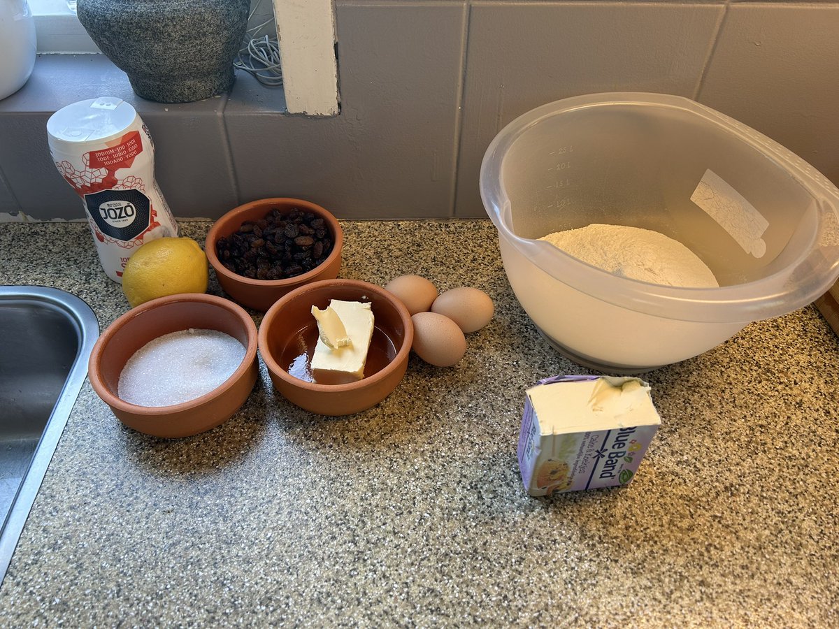 Glijn1's tweet photo. Een #poffert of #ketelkoek of #broeder geef het een naam! https://t.co/mRTugLEDAE