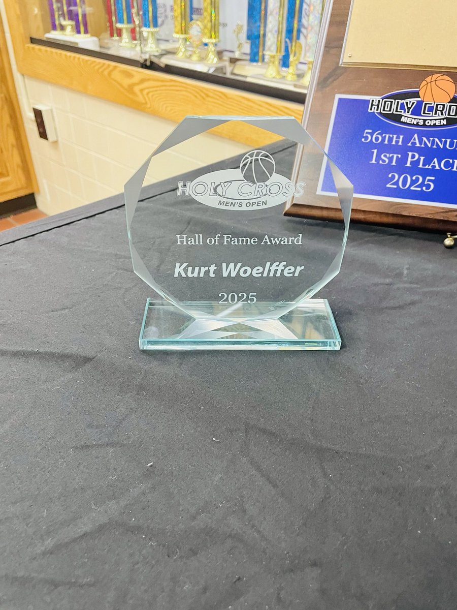 Saturday afternoon, Tournament Director Lee Vander Sanden inducted Kurt Woelffer into the Holy Cross Men’s Open Basketball Tournament Hall of Fame!

Congratulations, Kurt! #HOF #hcmo #56thannual
