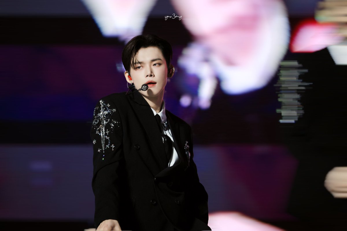 250309

#연준 #YEONJUN 
#TOMORROW_X_TOGETHER