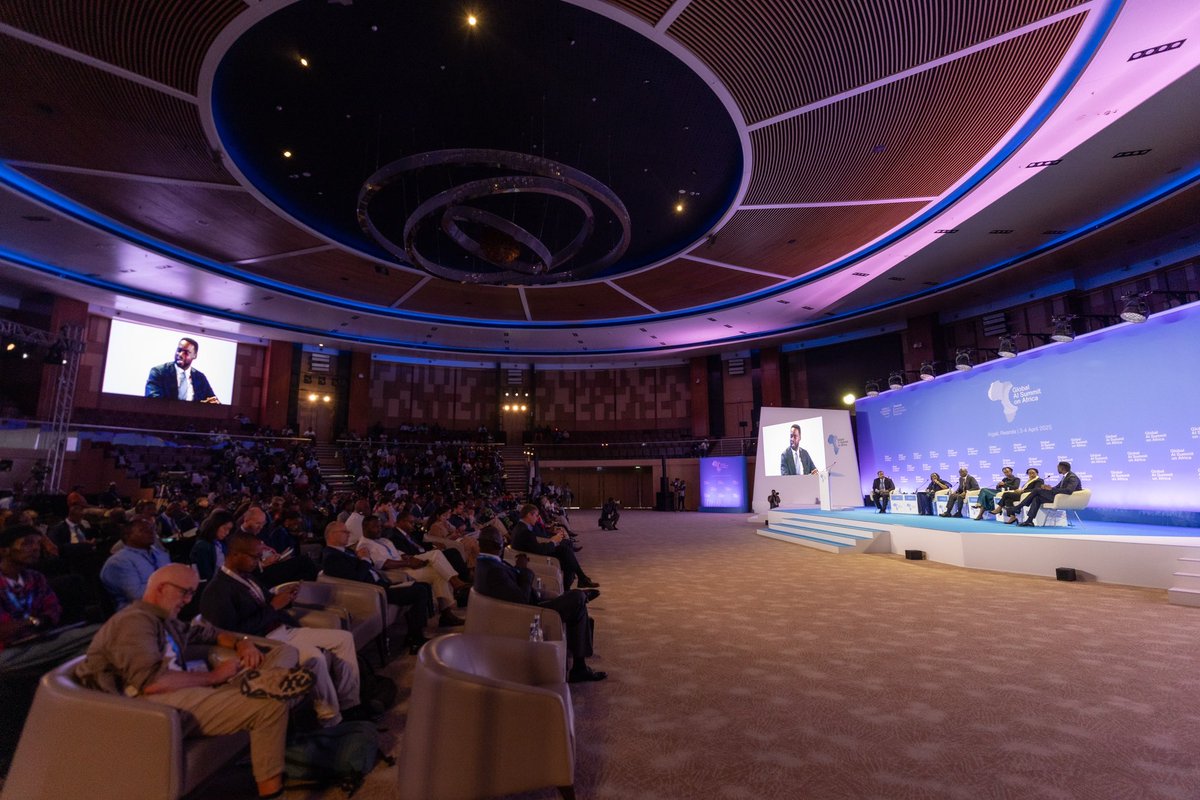 Mary Clains Tino tweet media