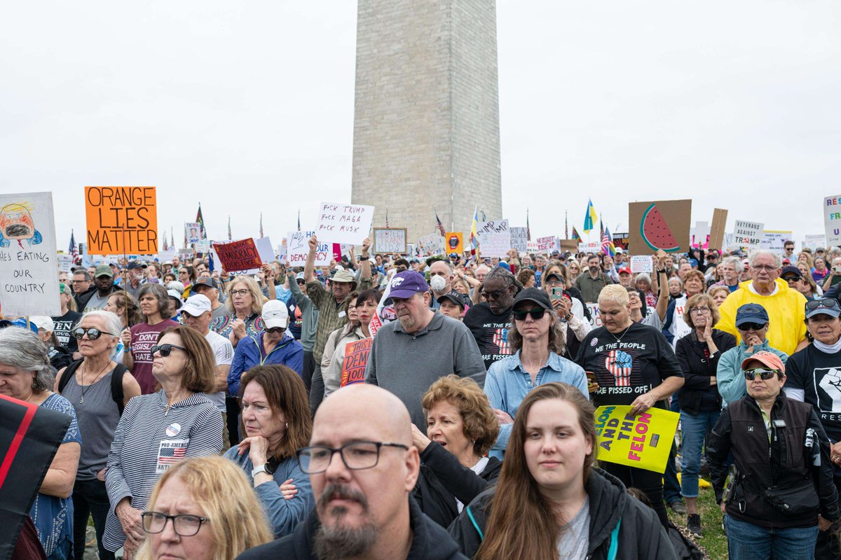Good job to those who went to the protests everywhere in the US! You guys have my utmost support! Fight for life, fight for Palestine, fight on!