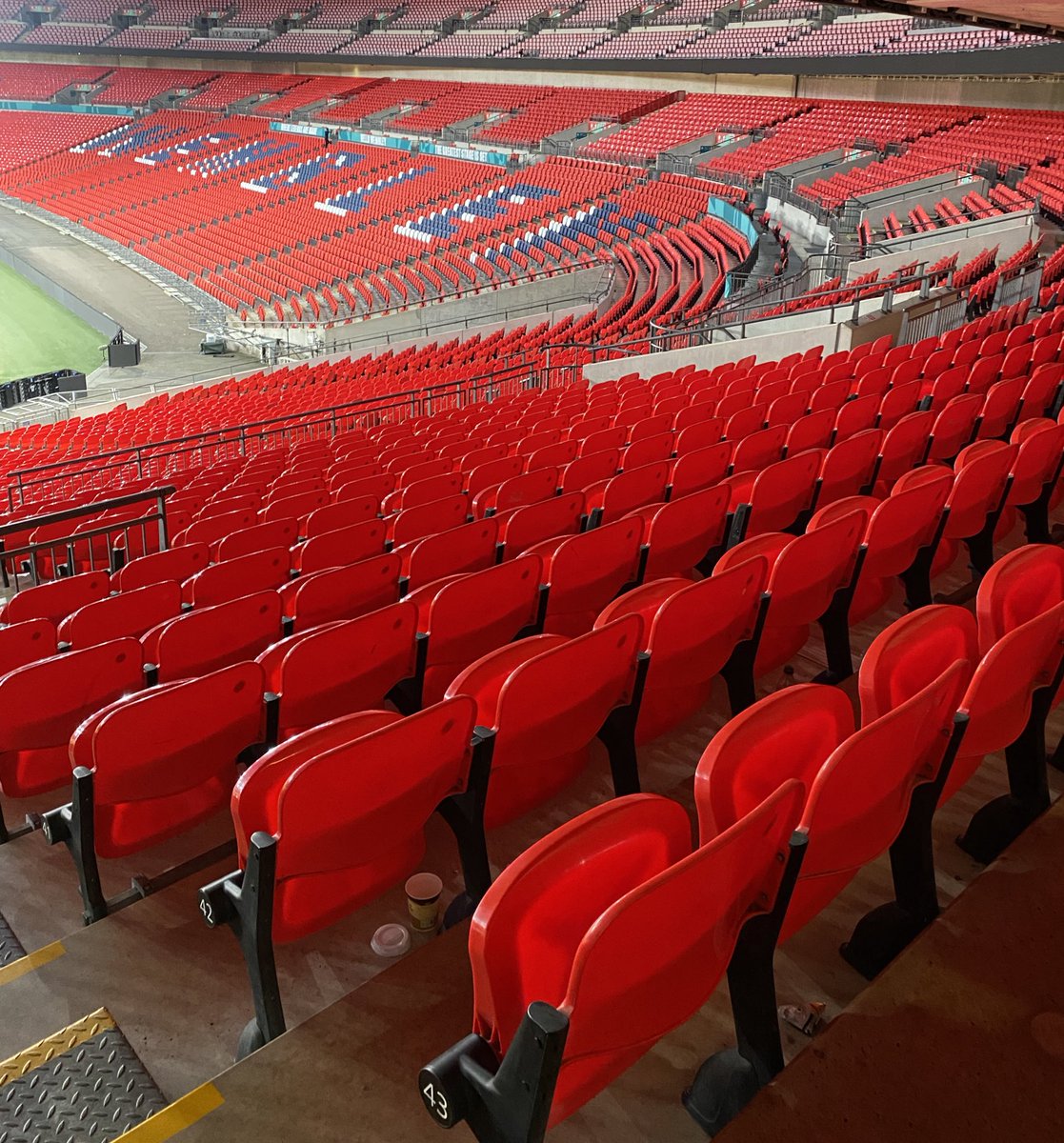 WHITSTABLE HAVE DONE IT! 🥳

A professional second leg performance sees Whitstable Town reach the FA Vase Final! 

They will now play AFC Whyteleafe on the 11th May! 👏

🔴⚪️