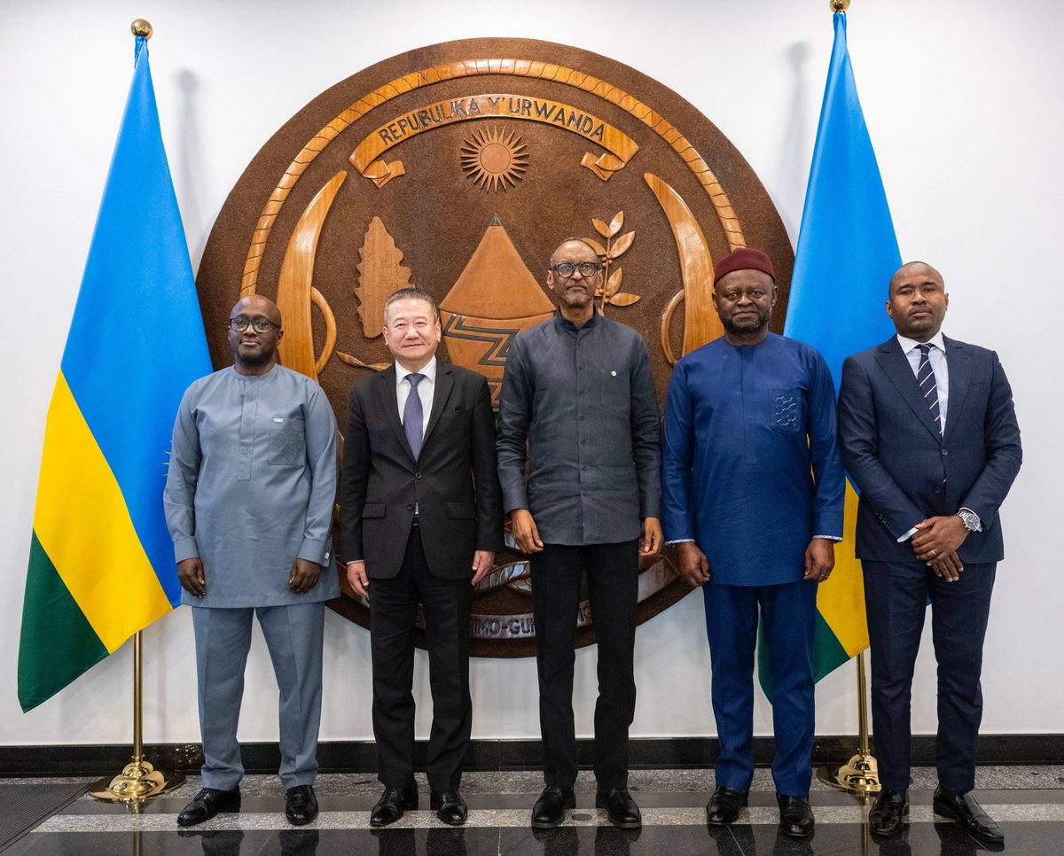 Presidency | Rwanda (@urugwirovillage) on Twitter photo This afternoon at Urugwiro Village, President Kagame received Huang Xia <a href="/HuangXia16/">Huang Xia 🇺🇳</a>, UNSG Special Envoy for the Great Lakes Region. They discussed the importance of supporting ongoing regional processes and the need for fact-based, coordinated efforts that address the root causes This afternoon at Urugwiro Village, President Kagame received Huang Xia <a href="/HuangXia16/">Huang Xia 🇺🇳</a>, UNSG Special Envoy for the Great Lakes Region. They discussed the importance of supporting ongoing regional processes and the need for fact-based, coordinated efforts that address the root causes