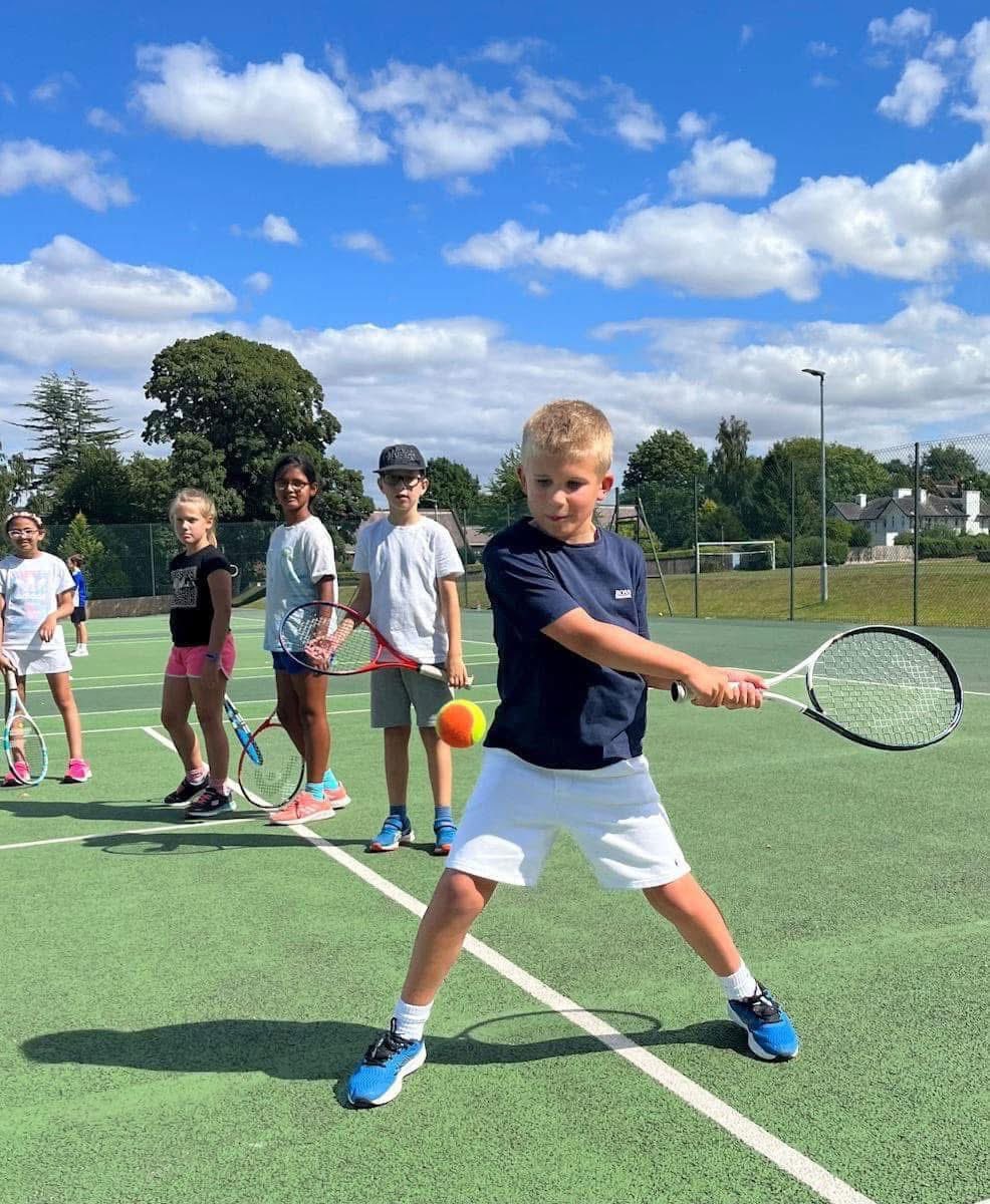 Our Easter tennis courses get underway on Tuesday. With glorious sunshine forecasted, you don’t want to miss out 🤩☀️

Use the link below to secure your place:

🔴🟠🟢 Mini Tennis: 5-8 Years 

🎾 Juniors: 9-14 years 

clubspark.lta.org.uk/ReptonRacketsC…