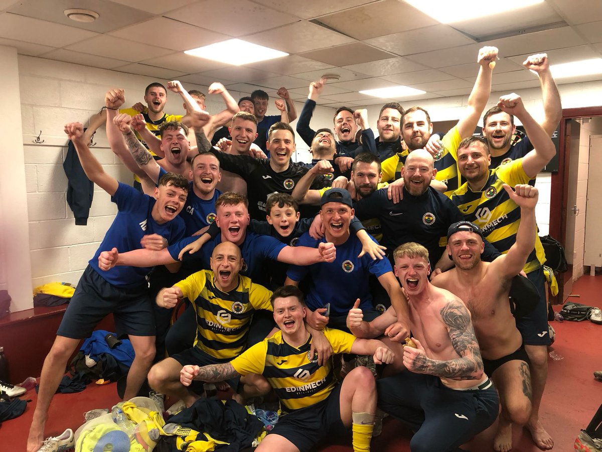 Ferniebahce (@ferniebahce) on Twitter photo 💙💛 💙💛