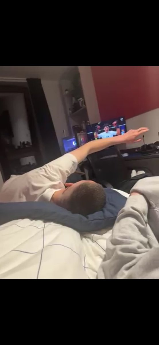 POV you meet a random donny who also likes mma