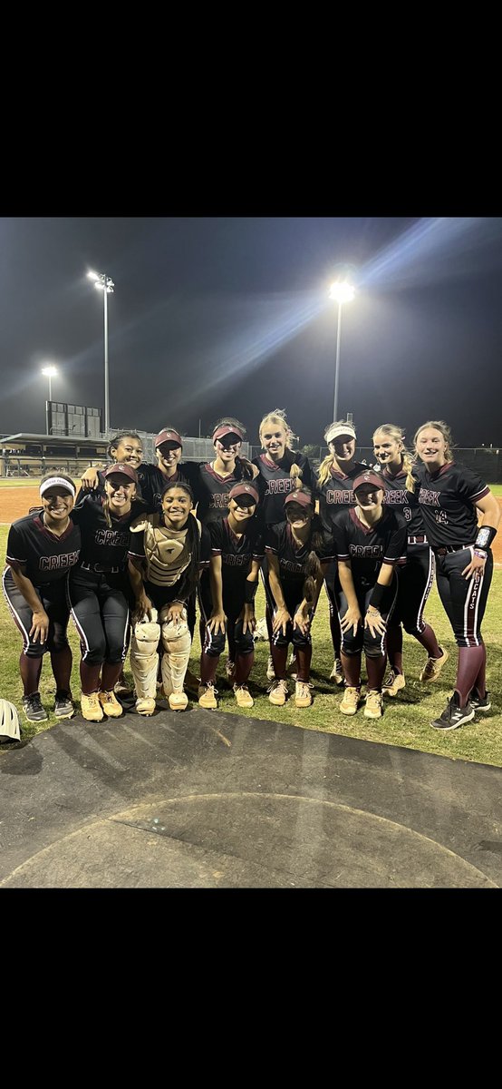 EmmaHope_5's tweet image. Great team win of 18-0 against Clear Falls last night. I went 3-5 at the plate with 3 singles. @clearcreeksb @14ujazz