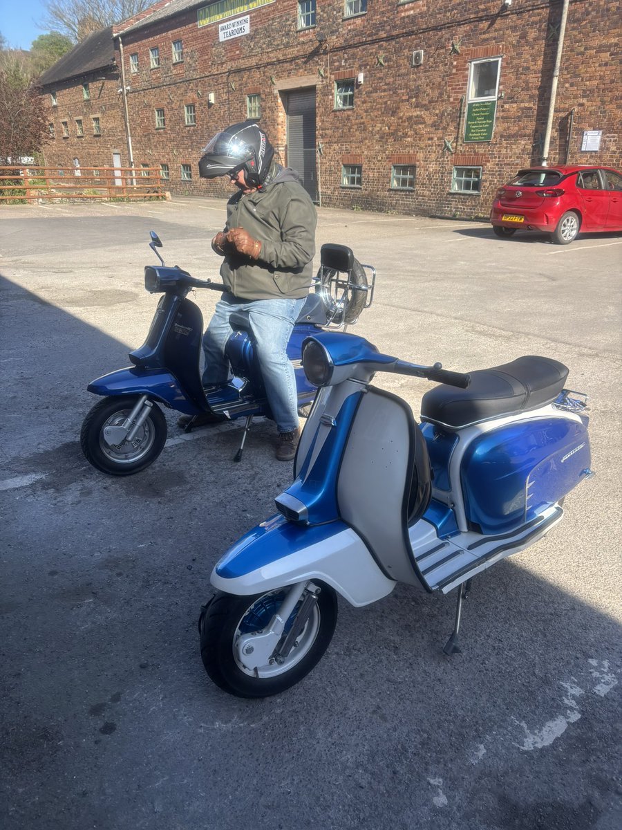 Sunday funday #scooteringsunday #lovinglife <a href="/Scooteringscene/">Scootering Scene - Lambretta, Vespa & Scootering.</a>