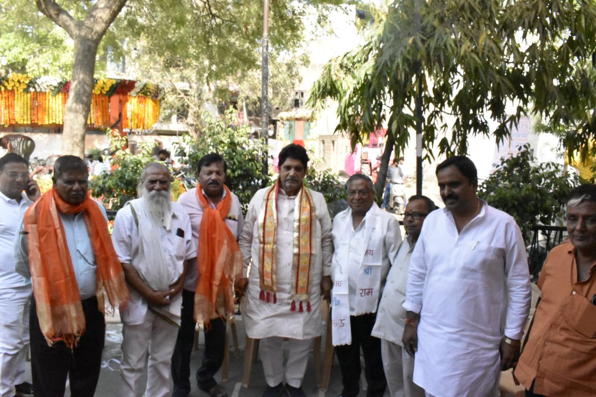 आज श्रीराम नवमी के पावन अवसर पर
पर्यटन, सूचना एवं सांस्कृतिक विभाग द्वारा राधा कृष्ण मंदिर, मीनामल धर्मशाला गाजियाबाद में आयोजित अखण्ड रामायण पाठ में सम्मिलित हुआ।
मर्यादा पुरुषोत्तम भगवान श्रीराम की दिव्य लीला और आदर्श जीवन की स्मृति में समर्पित यह आयोजन अत्यंत भावपूर्ण एवं