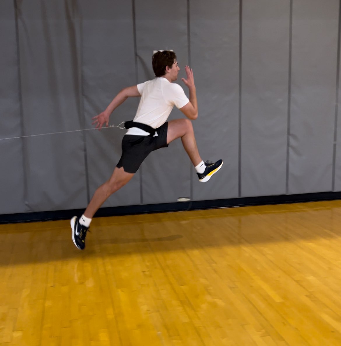 keithjferrara's tweet image. How To Build A Speed Workout For Athletes
Acceleration Emphasis
A 6 step by step process to building better speed for athletes
Let’s dive in ⬇️