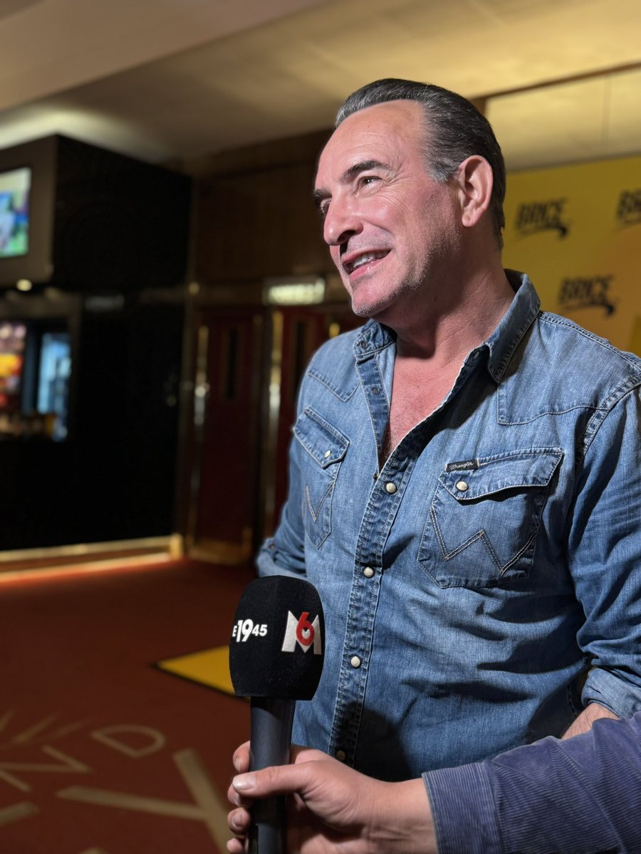 Jean Dujardin arrive au #GrandRex pour la projection spéciale de #BriceDeNice. 😎