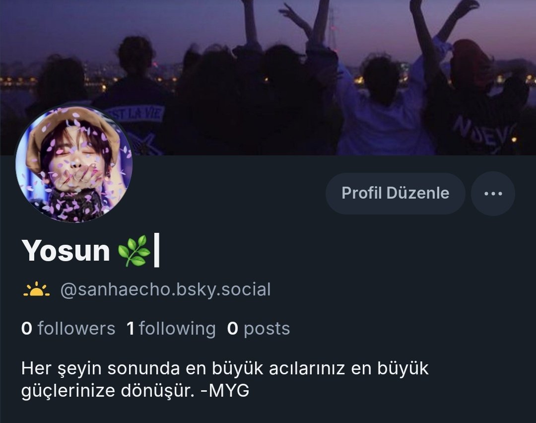 Bluesky hesabı açtım gelirsiniz oraya ha bide erişim engeli yiyen x hesabımı kapattım oranın nicki buraya geçircem mecbur