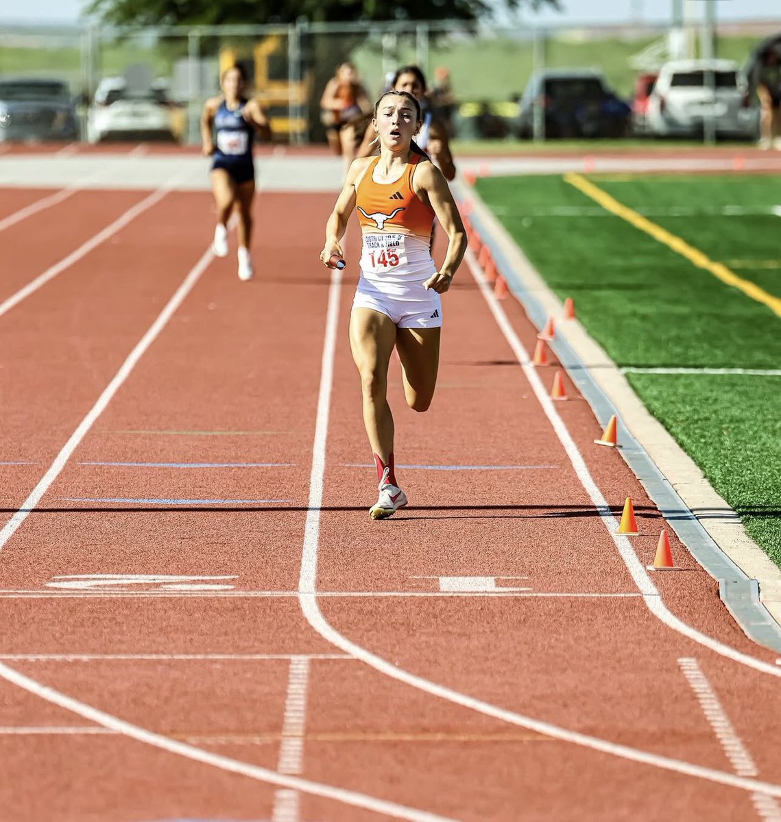 Coach Amy Mills-Villaseñor tweet media
