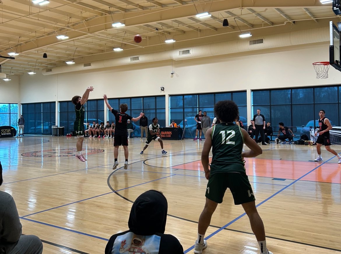 SuperPreps's tweet photo. Another basketball basketball buffet @zg_newengland @NERRHoops #NEFC https://t.co/j0FEP0poXF