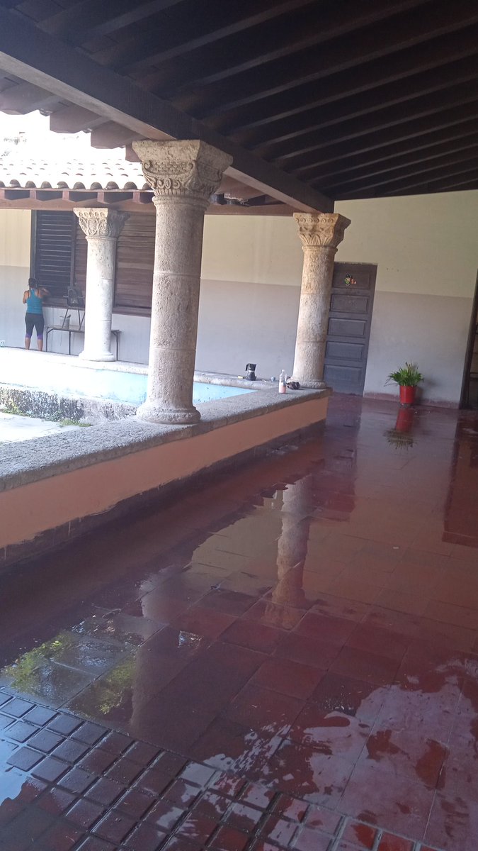 Unidos y con la voluntad de embellecer las instituciones educativas, se desarrolla trabajo voluntario en la Escuela Primaria Alfredo Sosa, municipio Cerro.<a href="/DirectEducaHab/">Karenia Marrero Arrechea</a>
<a href="/educacion_el/">Cerro Dirección General de Educación</a> <a href="/naimatrujillob/">Naima Ariatne Trujillo Barreto</a> @kirenia <a href="/yaquelin/">Yaquelin</a>