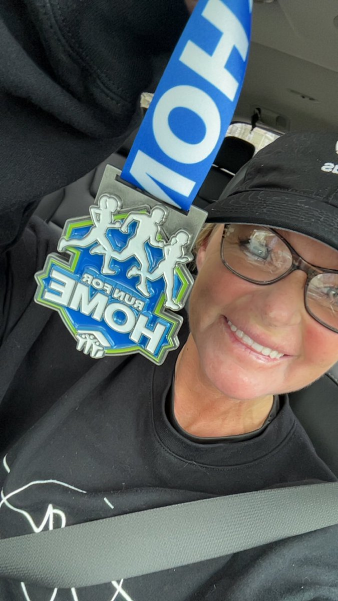 Angie Slaughter☀️ tweet media