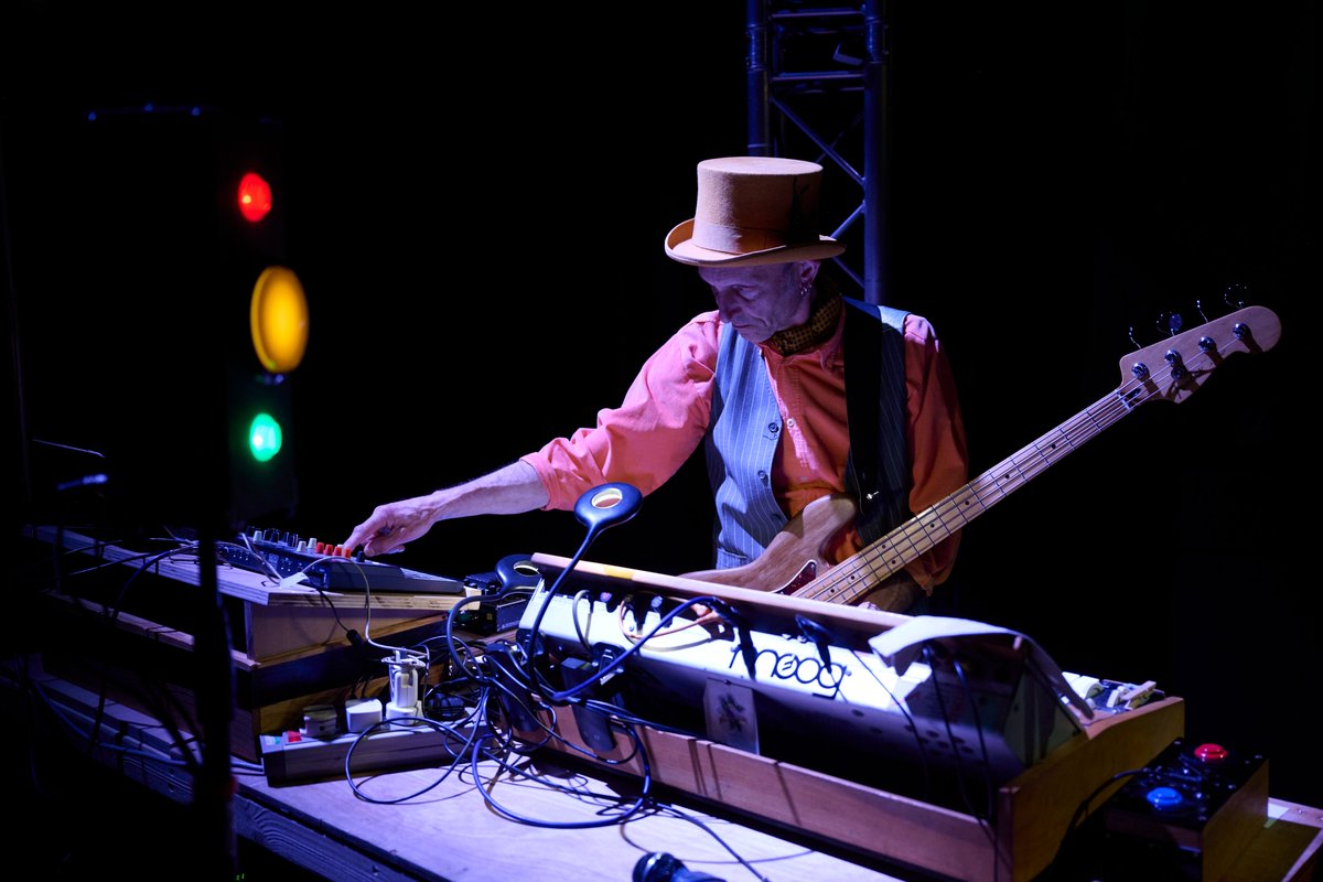 #MadhattersMoogAnyone? #Moog #Madhatters <a href="/thelowry/">The Lowry</a> Wed 9th April 2025 #thealiceproject 
#livemusic #Manchester #SURREALISM #radiophonicworkshop
#aliceinwonderlanddeconstructed