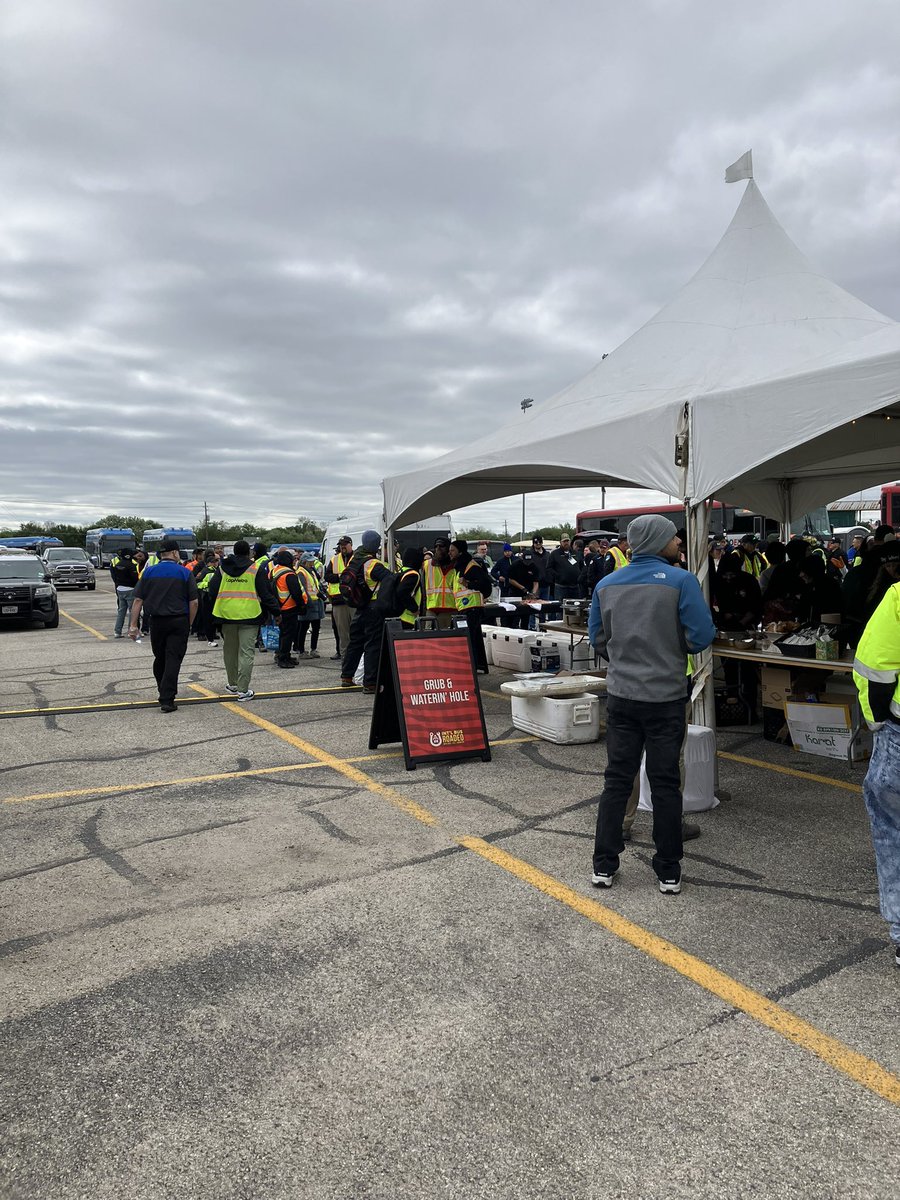 CapMetroCEO's tweet photo. Taking a well-deserved break at the @APTA_info International Bus Roadeo to enjoy some @TerryBlacks_BBQ ππ #APTARoadeo #ATXeats https://t.co/XOfGIbJZCW