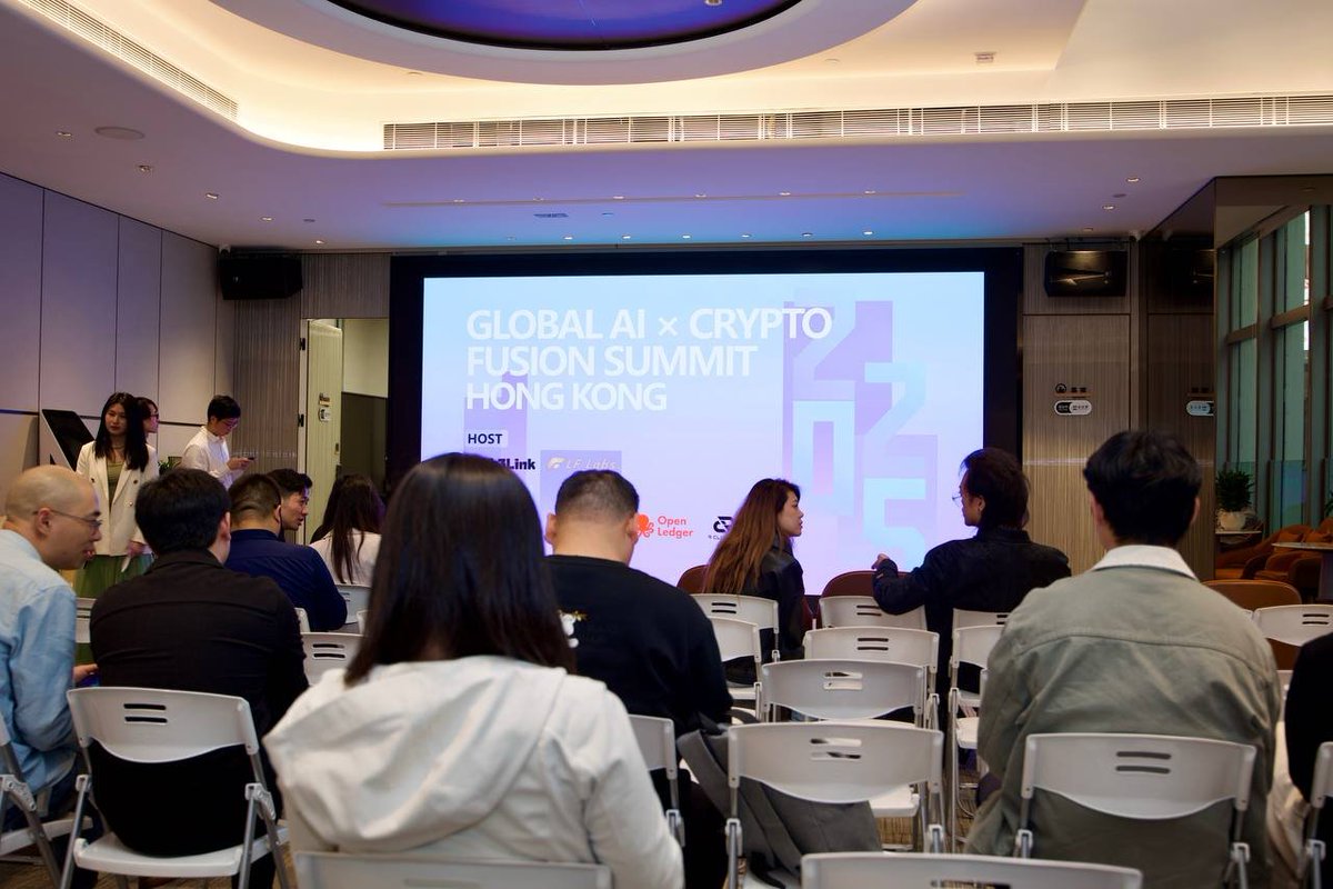 CapitalZenith_'s tweet photo. 🎉 Epic Moments! 
Grateful to @Web3link2020 for their strategic foresight and ecosystem synergy!
AI×Web3 sparks cross-border innovation—the on-chain revolution ignites here.
#Web3 #Carnival2025 https://t.co/IrYmnFkM08
