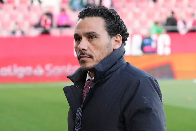 #DATO Este dato es TREMENDO.

Desde la llegada de Del Nido Junior a la presidencia del <a href="/SevillaFC/">Sevilla Fútbol Club</a> (01/01/2024), el conjunto hispalense es el TERCER equipo con más derrotas en Primera División (21, como el Valladolid) tras Getafe (22) y Las Palmas (27).
