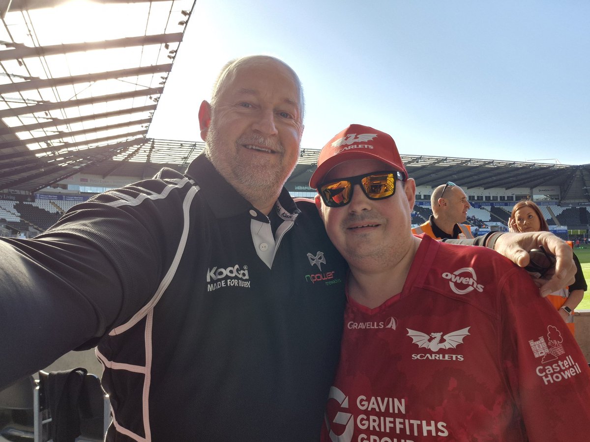 When you just know you are destined to bump into loads of <a href="/GwilWarriors/">GwilLLANELLIWARRIORS</a> at an #Ospreys v #Scarlets game!
