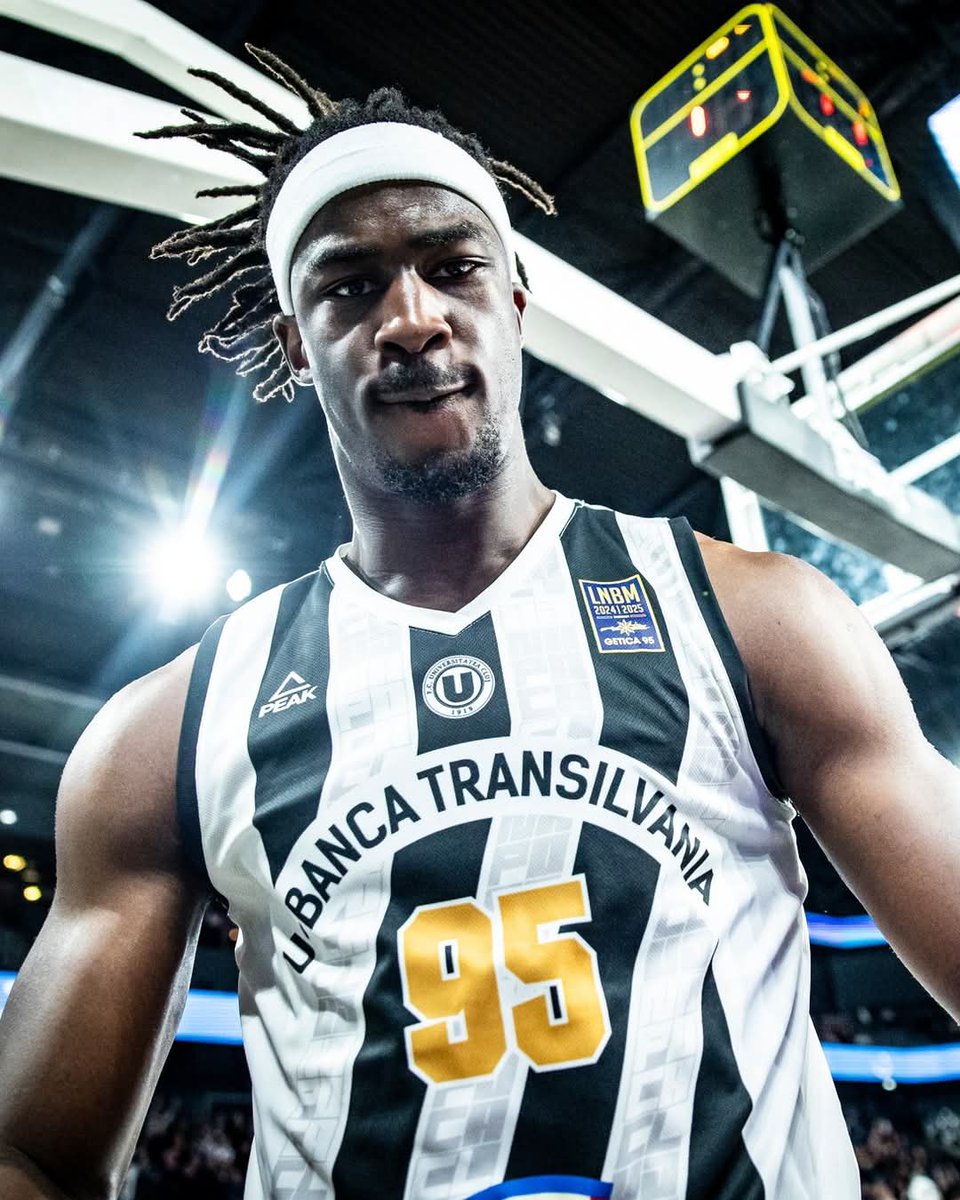 it wasn't just a dunk, it was a statement <a href="/AdamMokoka_/">Amany☁️</a>