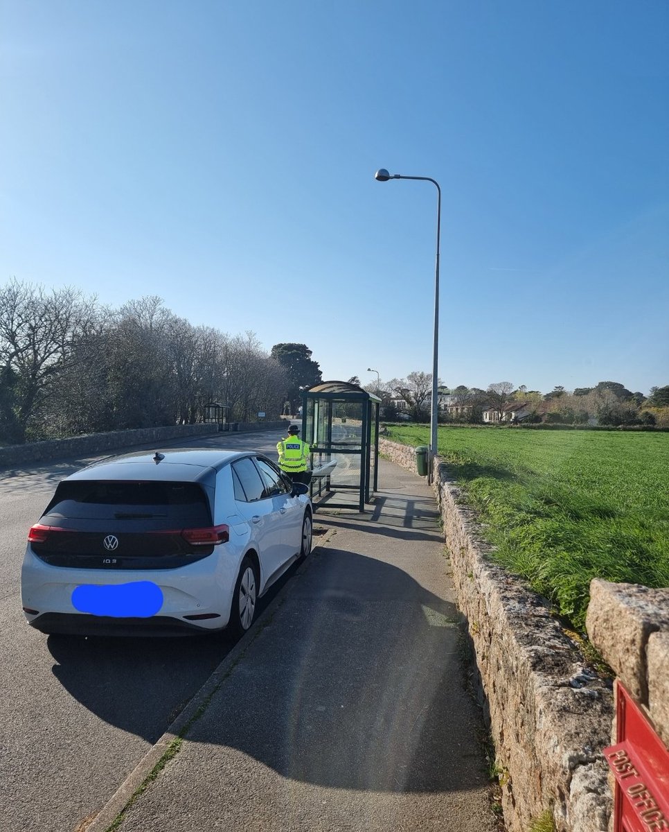 St Brelade's Community Police Officer (@stbreladecom1) on Twitter photo Speed checks this afternoon. No prizes for guessing where !. ( it's Mont Nicolle). Many good steady drivers on this sunny afternoon. A couple of words of advice issued and no one reported to Parish hall. ( that's <a href="/townpoliceunit/">St.Helier Town Police Unit</a> in the pic, not me!). Thank you all. 🫡👮♂️🇯🇪 Speed checks this afternoon. No prizes for guessing where !. ( it's Mont Nicolle). Many good steady drivers on this sunny afternoon. A couple of words of advice issued and no one reported to Parish hall. ( that's <a href="/townpoliceunit/">St.Helier Town Police Unit</a> in the pic, not me!). Thank you all. 🫡👮♂️🇯🇪