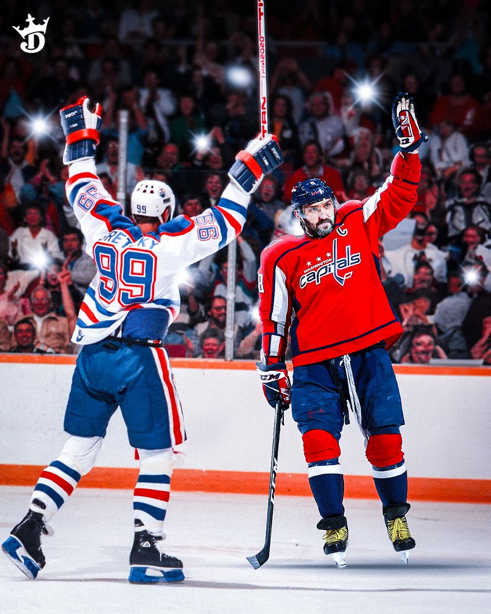 895 GOALS FOR ALEX OVECHKIN!

OVECHKIN PASSES WAYNE GRETZKY FOR THE MOST GOALS SCORED IN NHL HISTORY 🙌

#Gr8Chase