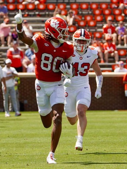 JuCo Football Forer (@jucofootballace) on Twitter photo #SpringBall Tristan Smith <a href="/DbkTristan/">8️⃣0️⃣</a> <a href="/ClemsonFB/">Clemson Football</a> 4merly Hutch JuCo <a href="/BlueDragonsFB/">Hutchinson Blue Dragon Football</a> recorded 5 catches for 137 yds + 1 TD n Spring Game <a href="/CoachDrewDallas/">Drew Dallas</a> <a href="/bluedragonsport/">Blue Dragon Sports</a> #SpringBall Tristan Smith <a href="/DbkTristan/">8️⃣0️⃣</a> <a href="/ClemsonFB/">Clemson Football</a> 4merly Hutch JuCo <a href="/BlueDragonsFB/">Hutchinson Blue Dragon Football</a> recorded 5 catches for 137 yds + 1 TD n Spring Game <a href="/CoachDrewDallas/">Drew Dallas</a> <a href="/bluedragonsport/">Blue Dragon Sports</a>